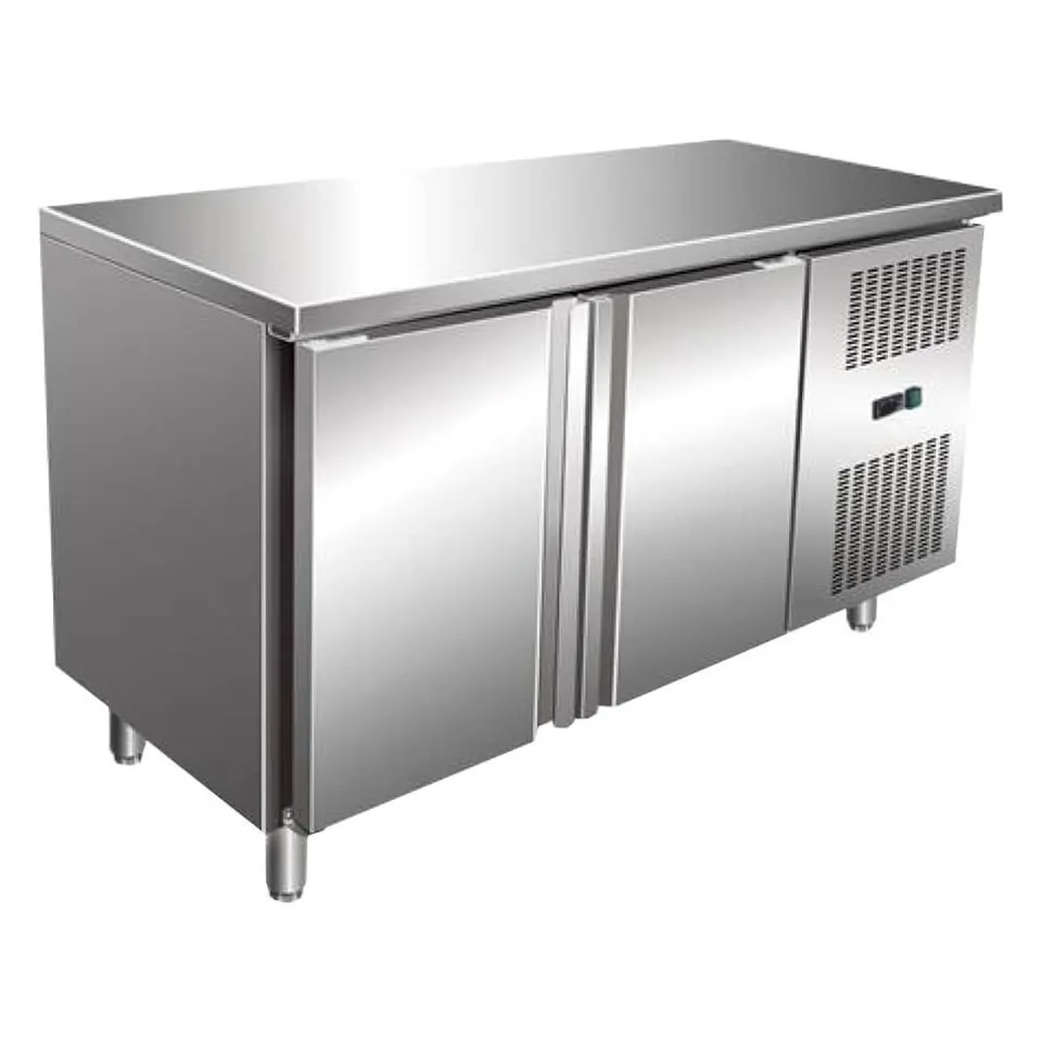 Bajo mostrador 3 puertas Freezer